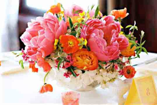 unique coral wedding flowers